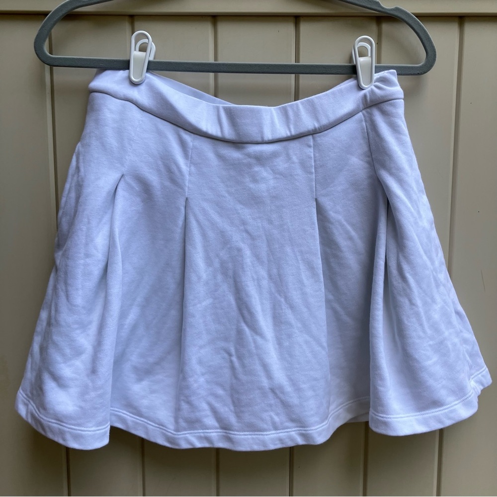 Express pleated skort white small
